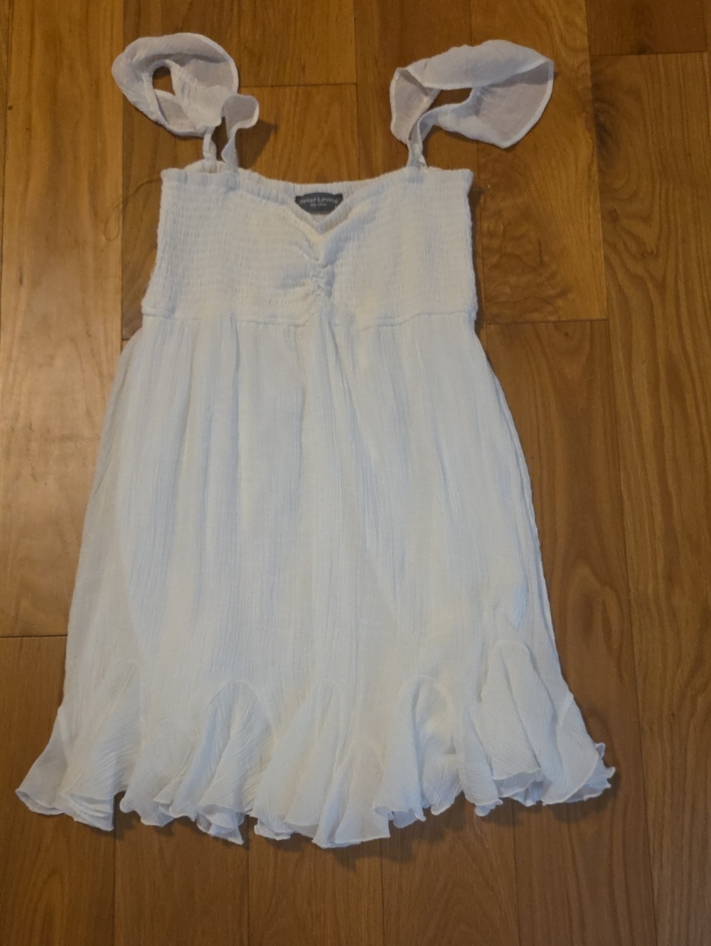 Women’s White Smocked Tie-Shoulder Casual Dress